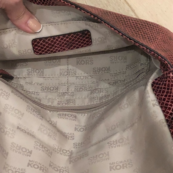 Michael Kors snake skin handbag - Picture 7 of 7